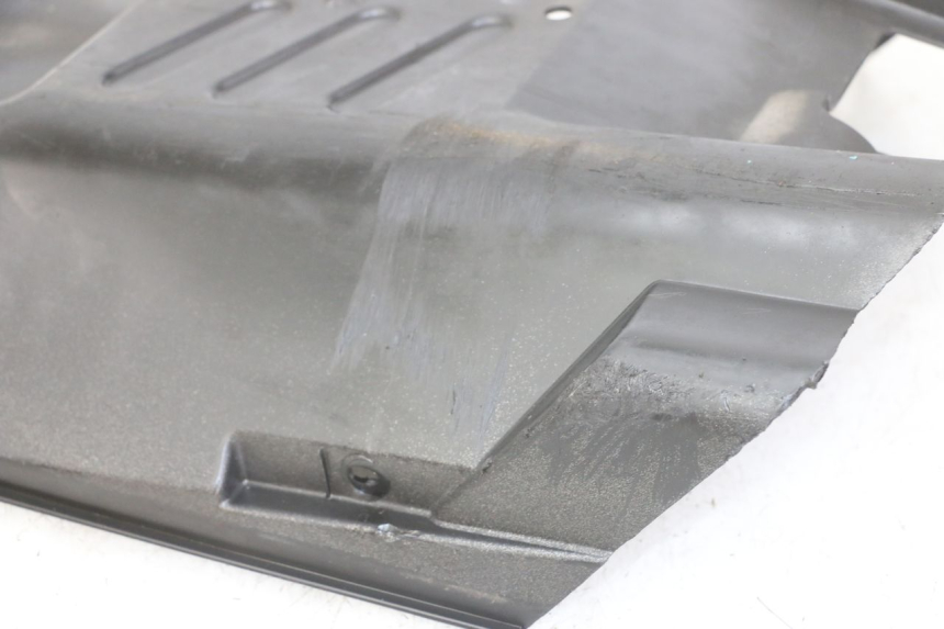 photo de BAJO CARENADO KYMCO DINK 4T 50 (2007 - 2018) - Detalles de los puntos de fijación