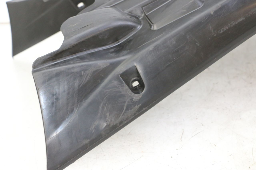 photo de FALDONES MBK BOOSTER SPIRIT NAKED 50 (2004 - 2017) - Estado de la superficie y material