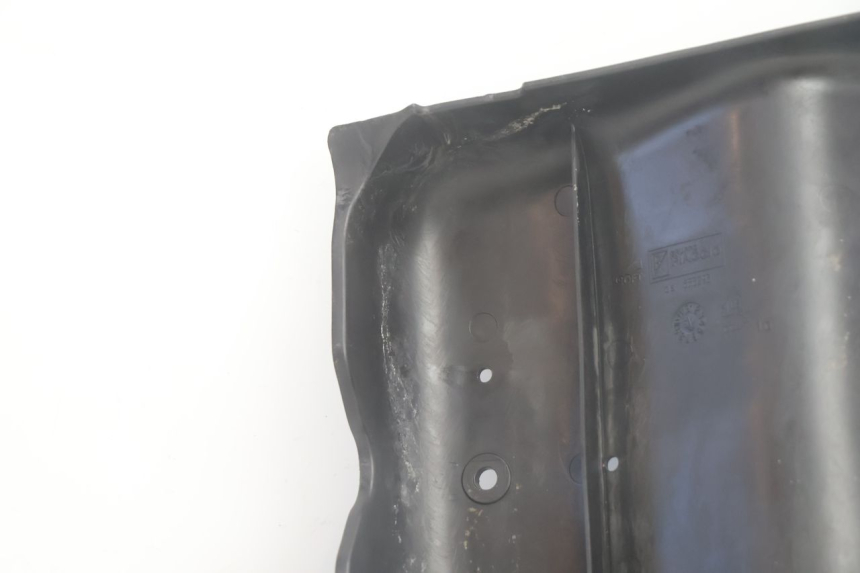 photo de BAJO CARENADO PIAGGIO MP3 500 (2011 - 2015) - Estado de la superficie y material