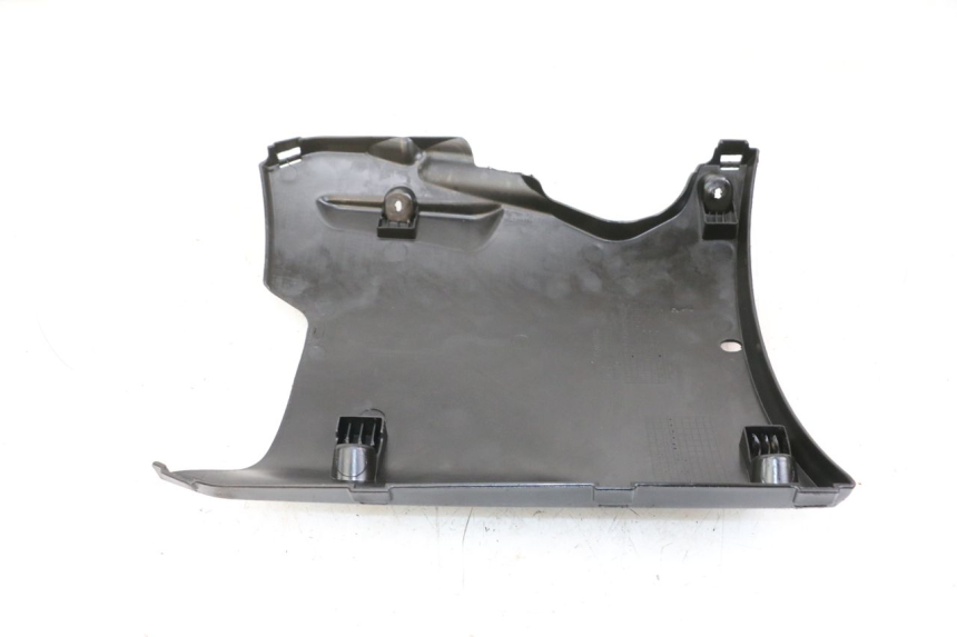 photo de BAJO CARENADO PEUGEOT STREETZONE 4T 50 (2018 - 2023) - Zoom estado de uso