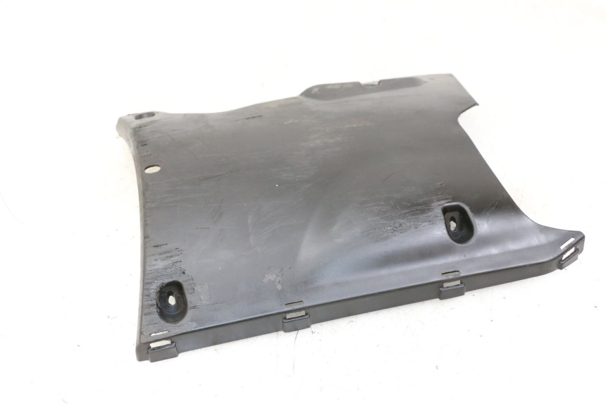 photo de BAJO CARENADO PEUGEOT STREETZONE 4T 50 (2018 - 2023) - Primer plano técnico