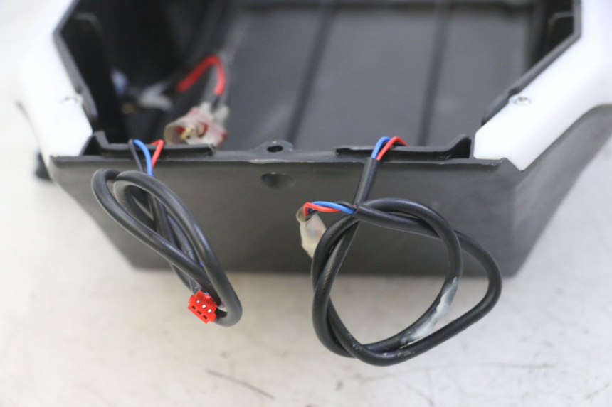 photo de BAJO CARENADO PUNK ELECTRIC RIDER 1 - Estado de la superficie y material