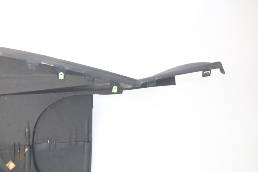 photo de BAJO CARENADO PEUGEOT SATELIS 300 (2012 - 2015) - Características distintivas