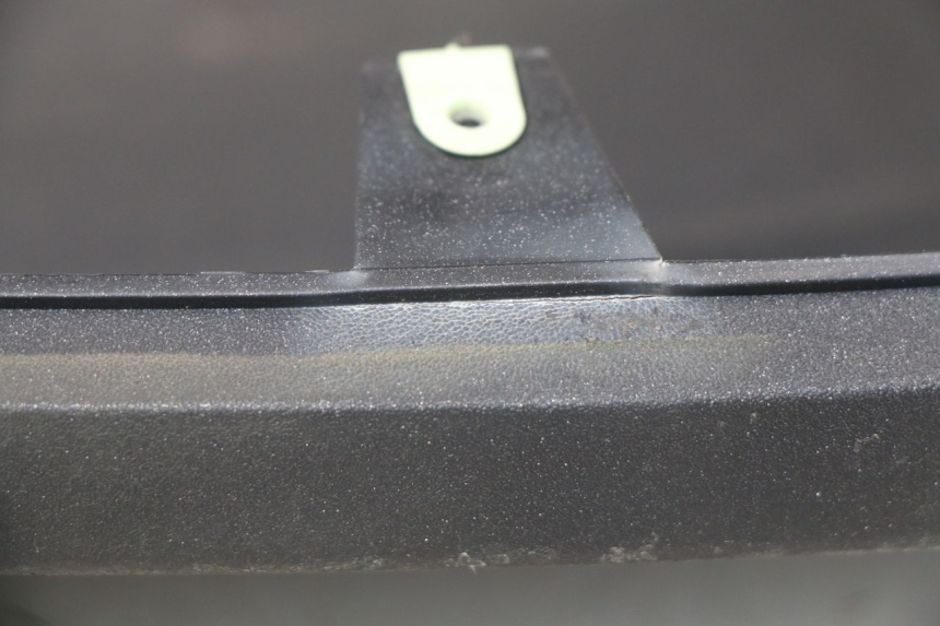 photo de BAJO CARENADO PEUGEOT SATELIS 300 (2012 - 2015) - Zoom estado de uso