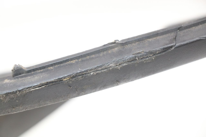 photo de FALDONES PEUGEOT SATELIS 125 (2006 - 2009) - Zoom estado de uso