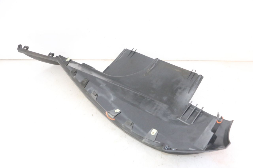 photo de BAJO CARENADO PEUGEOT SATELIS 125 (2013 - 2018) - Otra vista del artículo