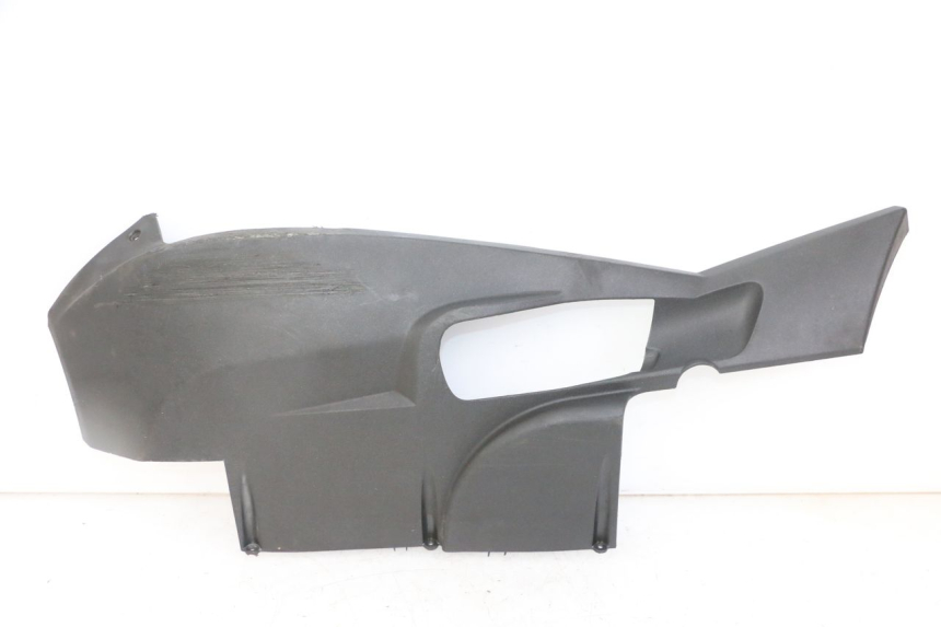 photo de BAJO CARENADO PEUGEOT SATELIS 125 (2013 - 2018) - Estado de la superficie y material