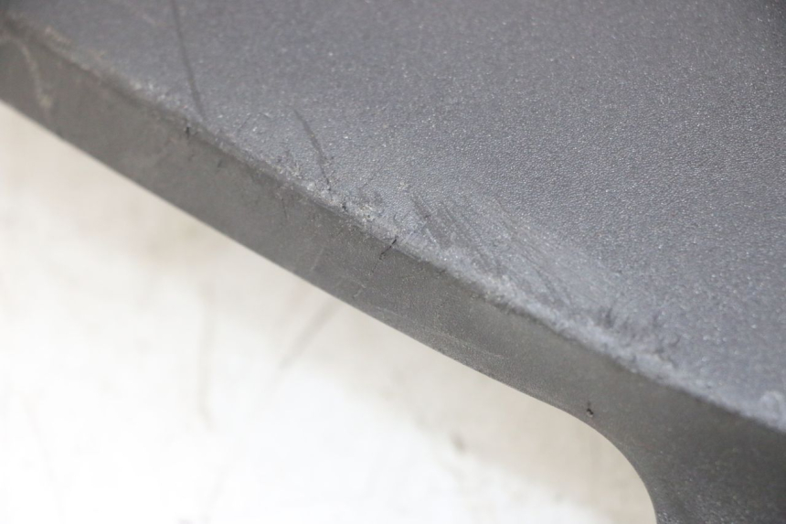 photo de BAJO CARENADO PEUGEOT SATELIS 125 (2013 - 2018) - Características distintivas