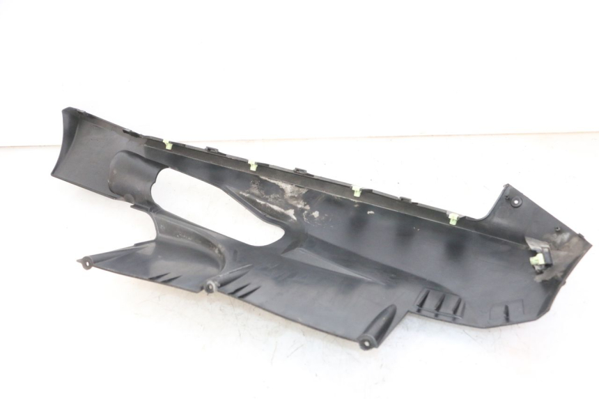 photo de BAJO CARENADO PEUGEOT SATELIS 125 (2013 - 2018) - Foto de producto adicional