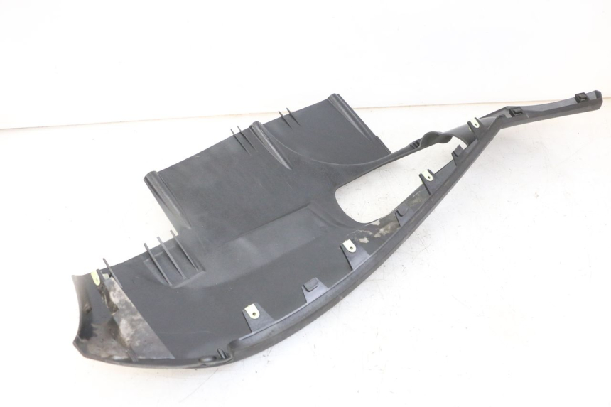 photo de BAJO CARENADO PEUGEOT SATELIS 125 (2013 - 2018) - Inspección visual detallada