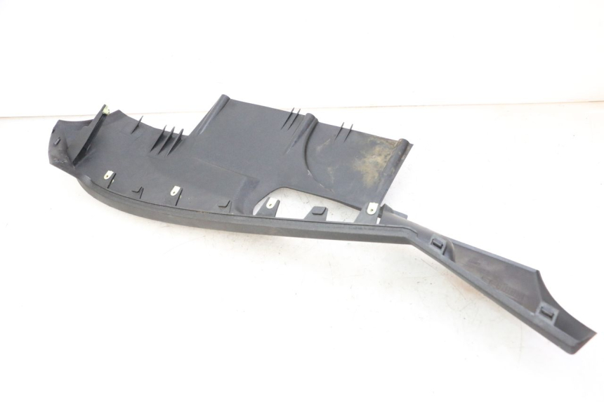 photo de BAJO CARENADO PEUGEOT SATELIS 125 (2013 - 2018) - Zoom estado de uso