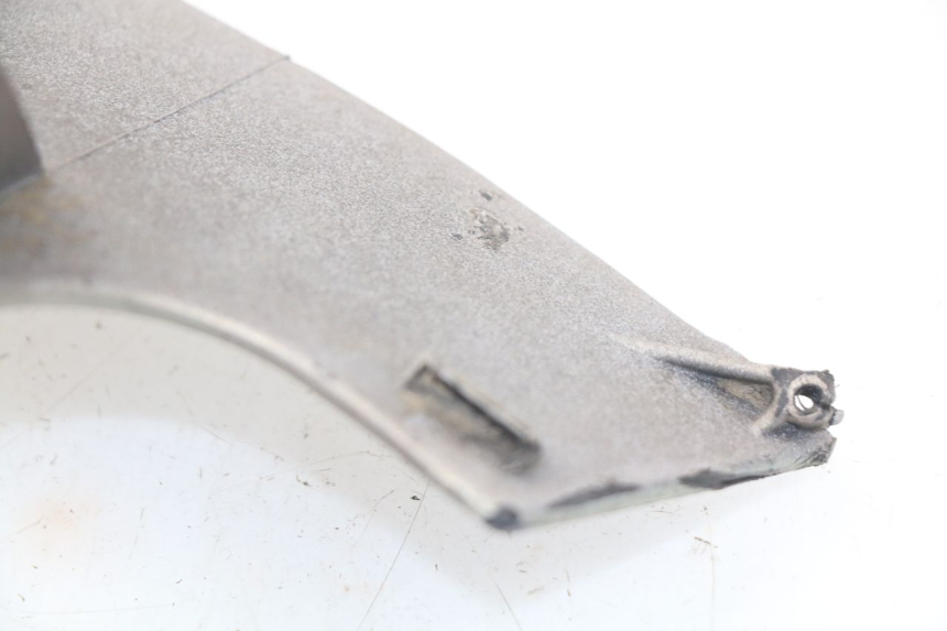 photo de BAJO CARENADO APRILIA SCARABEO GT 125 (1999 - 2007) - Detalle de la pieza