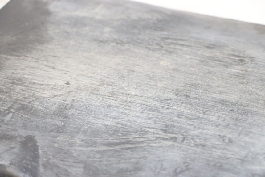 photo de BAJO DE CAJA PEUGEOT STREETZONE I NAKED 2T 50 (2018 - 2020) - Otra perspectiva