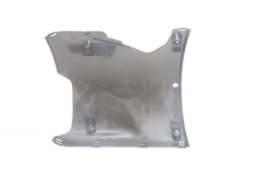 photo de BAJO CARENADO PEUGEOT STREETZONE NAKED 2T 50 (2014 - 2018) - Primer plano técnico