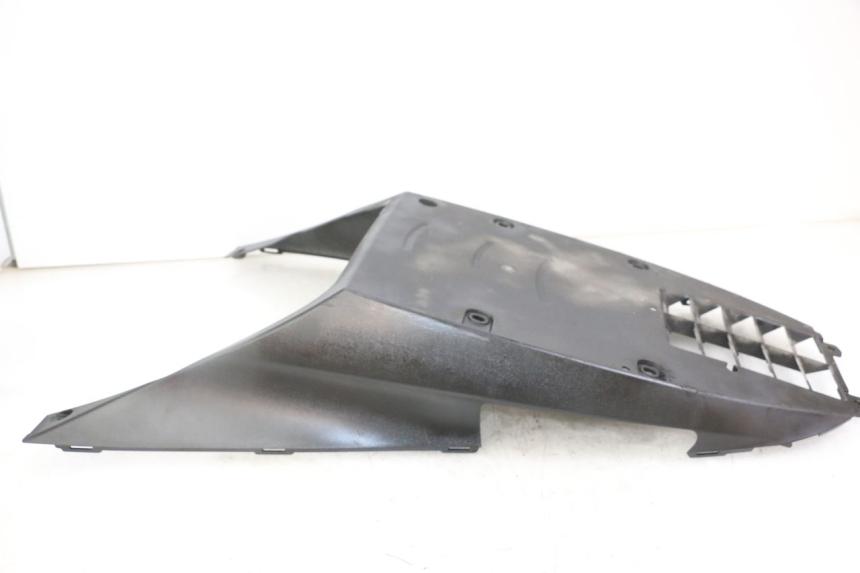 photo de BAJO CARENADO SUZUKI BURGMAN 125 (2018 - 2021) - Otra vista del artículo