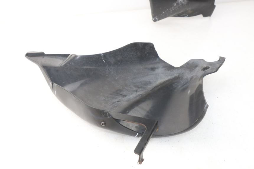 photo de BAJO CARENADO YAMAHA TDM ABS 900 (2002 - 2014) - Características distintivas