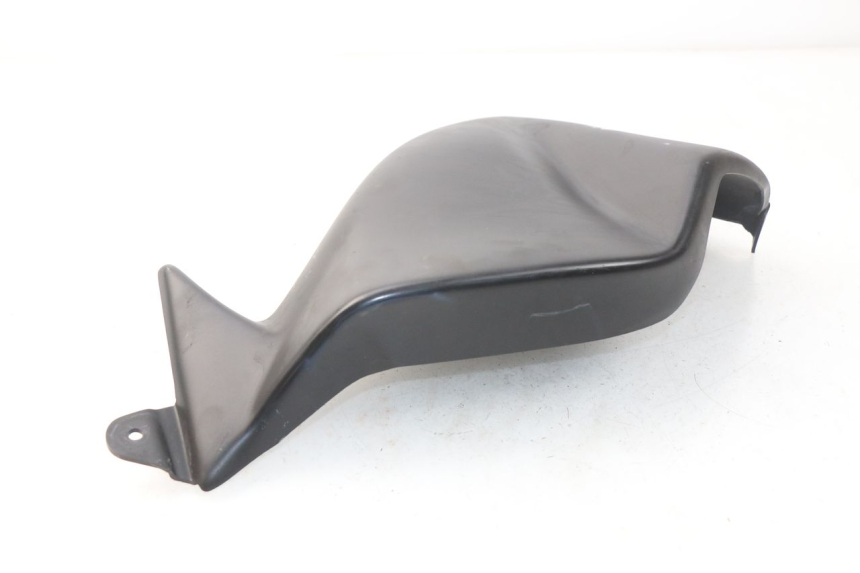 photo de BAJO CARENADO YAMAHA TDM ABS 900 (2002 - 2014) - Detalles de los puntos de fijación