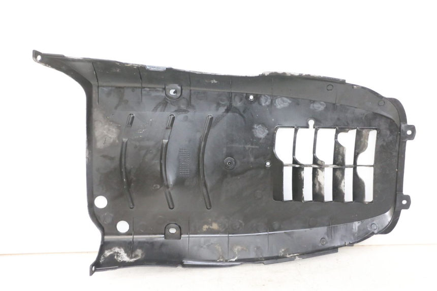 photo de BAJO DEL CHASIS SUZUKI UH BURGMAN 125 (2002 - 2006) - Otra perspectiva