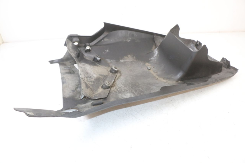 photo de BAJO DEL CHASIS YAMAHA XMAX X-MAX ABS 125 (2017 - 2020) - Zoom estado de uso