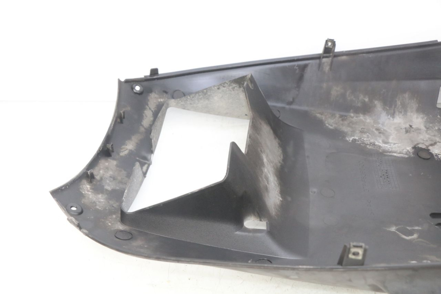 photo de BAJO DE CARRO YAMAHA X-MAX XMAX 125 (2010 - 2013) - Detalles de los puntos de fijación