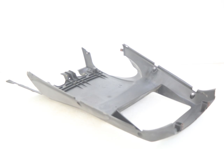 photo de BAJO DE CHASIS YAMAHA XMAX X-MAX 125 (2006 - 2009) - Detalle de la pieza