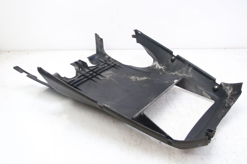 photo de BAJO DE CHASIS YAMAHA XMAX X-MAX 125 (2006 - 2009) - Detalles de los puntos de fijación