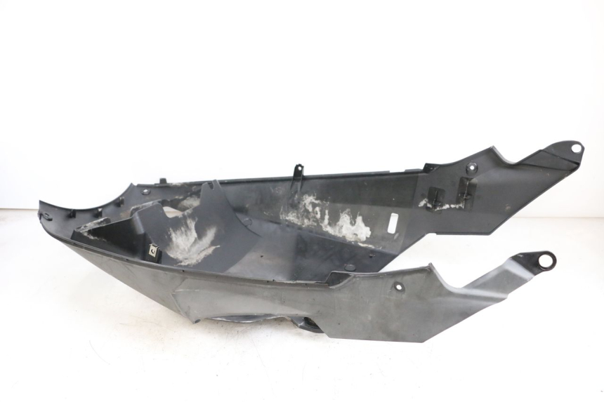 photo de BAJO DE CARRO YAMAHA X-MAX XMAX 125 (2010 - 2013) - Primer plano técnico