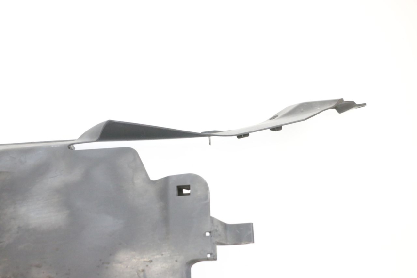 photo de BAJO DE CARRO YAMAHA X-MAX XMAX 125 (2010 - 2013) - Primer plano de alta resolución