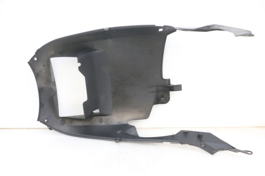 photo de BAJO DE CARRO YAMAHA X-MAX XMAX 125 (2010 - 2013) - Primer plano técnico