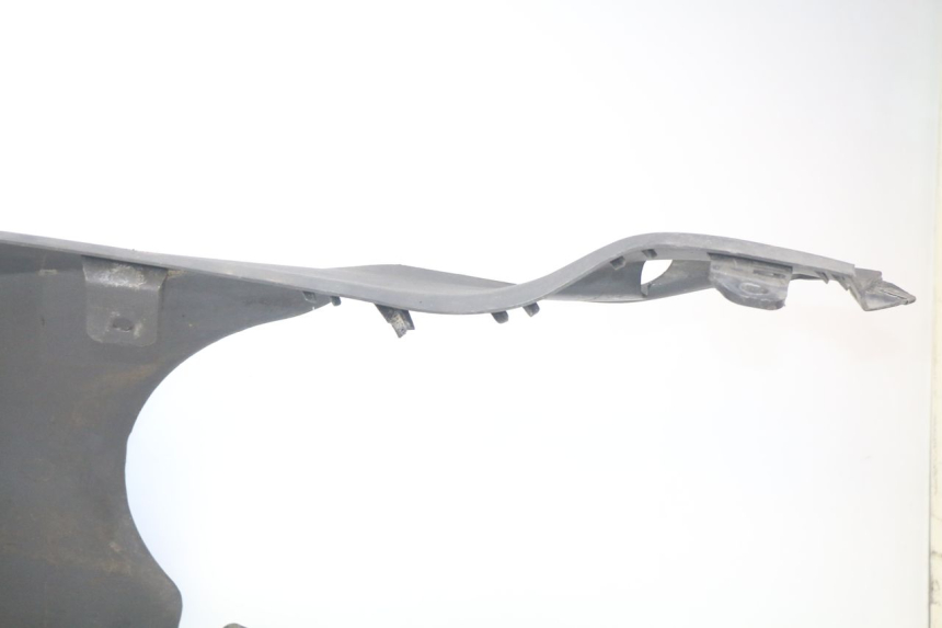 photo de BAJO DEL CHASIS PIAGGIO X9 125 (2000 - 2003) - Detalle de la pieza