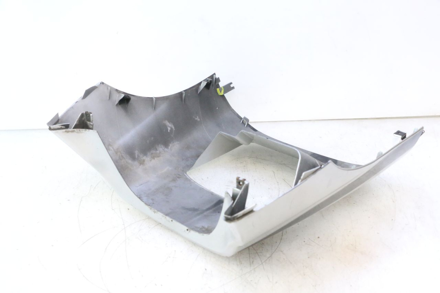 photo de BAJO DE CHASIS YAMAHA YP MAJESTY 125 (2002 - 2006) - Detalles de los puntos de fijación