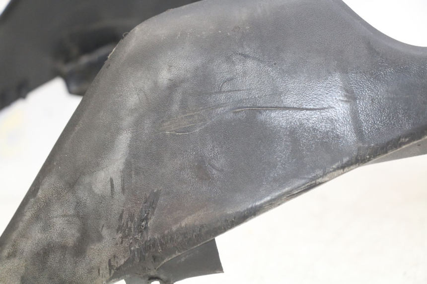 photo de BAJO DEL CHASIS PIAGGIO ZIP 2T 50 (2009 - 2019) - Detalle de la pieza