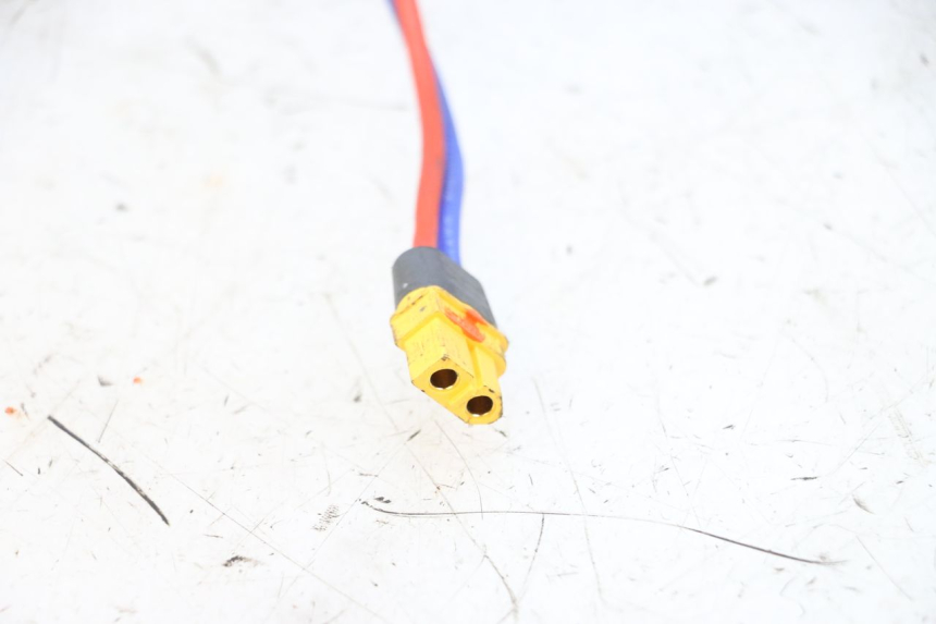 photo de BATER HERO S10 1 - Primer plano técnico