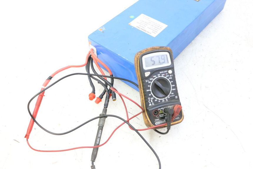 photo de BATERÍA DUALTRON VICTOR LIMITED 1 - Detalle de la pieza