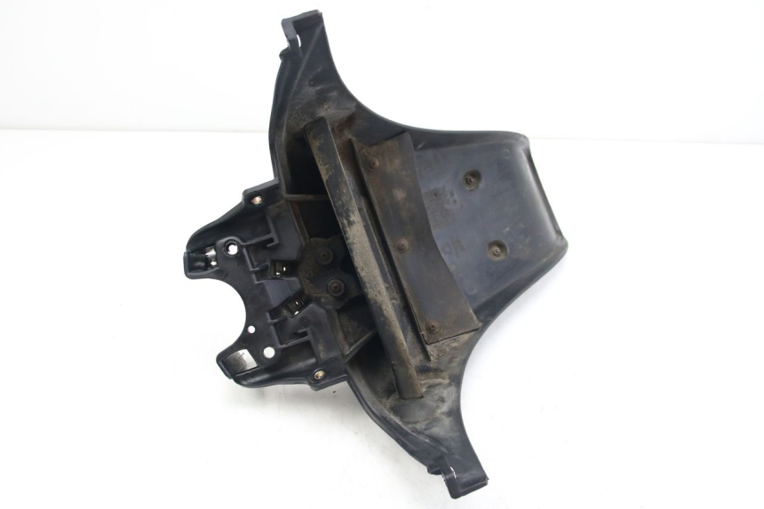 photo de GUARDABARROS TRASERO DERBI BOULEVARD 50 (2009 - 2006) - Detalles de los puntos de fijación