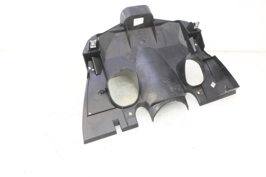 photo de ALETA TRASERA SUZUKI BURGMAN 125 (2007 - 2014) - Primer plano técnico