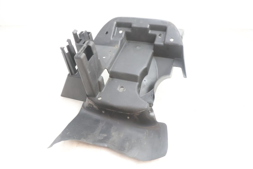 photo de ALETA TRASERA PEUGEOT BUXY 50 (1993 - 1998) - Primer plano técnico