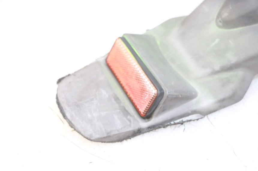 photo de ALETA TRASERA HONDA CBF 125 (2009 - 2015) - Detalle de la pieza