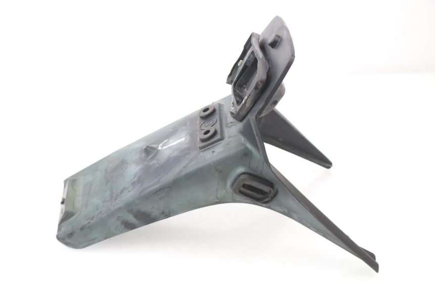 photo de ALETA TRASERA HONDA CG 125 (1996 - 1998) - Primer plano técnico