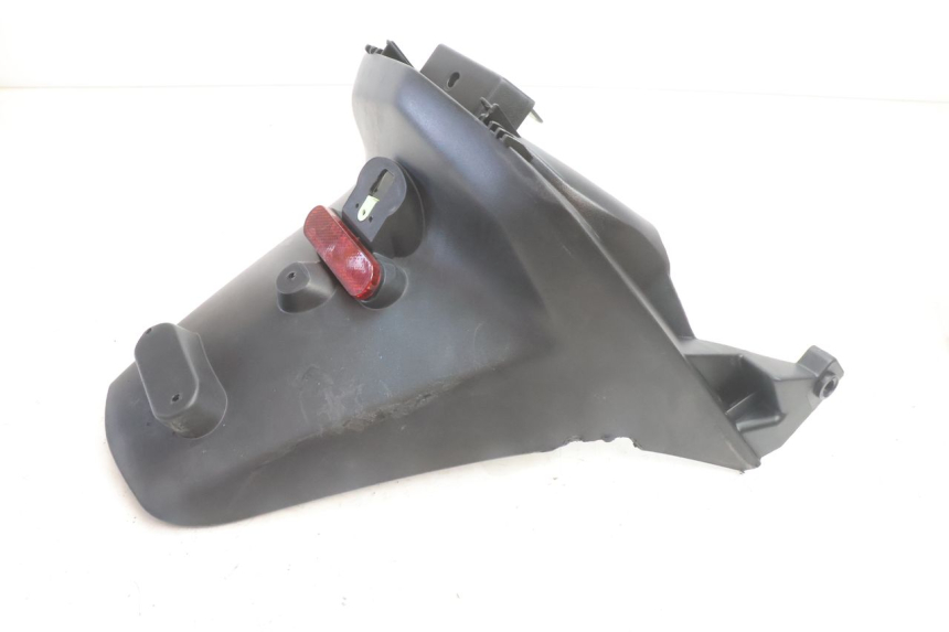 photo de GUARDABARROS TRASERO PEUGEOT CITYSTAR 2T 50 (2018 - 2021) - Detalle de la pieza