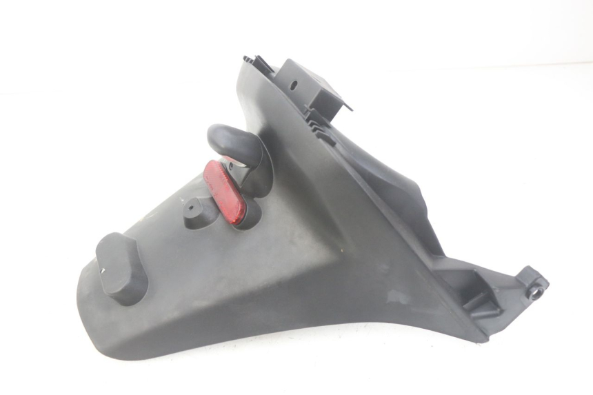 photo de GUARDABARROS TRASERO PEUGEOT CITYSTAR 125 (2011 - 2017) - Otra perspectiva