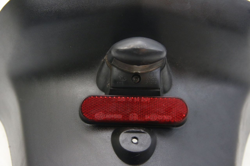 photo de GUARDABARROS TRASERO PEUGEOT CITYSTAR 125 (2011 - 2017) - Detalles de los puntos de fijación