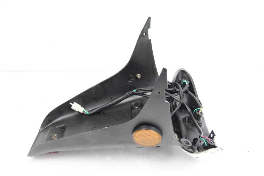 photo de ALETA TRASERA JMSTAR CJ12M 125 (2005 - 2007) - Detalles de los puntos de fijación