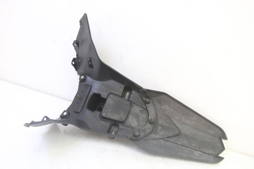 photo de GUARDABARROS TRASERO SYM CROX 4T 50 (2016 - 2023) - Primer plano técnico