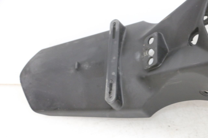 photo de ALETA TRASERA SUZUKI DL V STROM 1000 (2002 - 2007) - Marcados y referencias originales