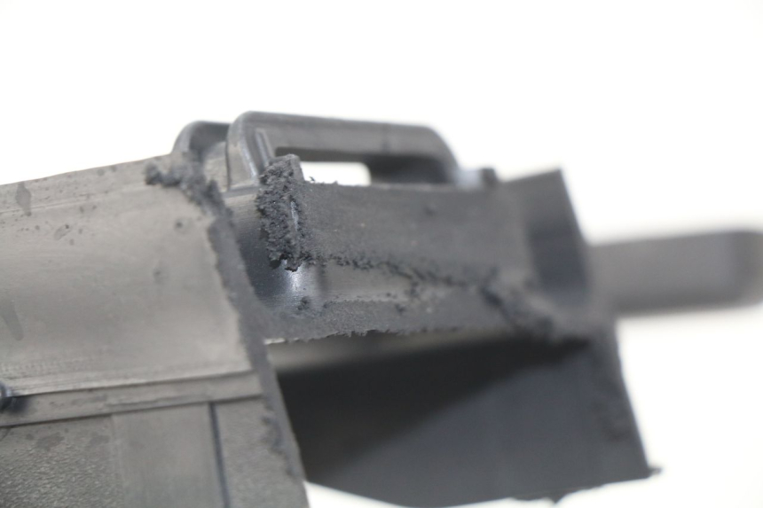 photo de ALETA TRASERA EFUN E2GO 1 (2017 - 2021) - Zoom estado de uso