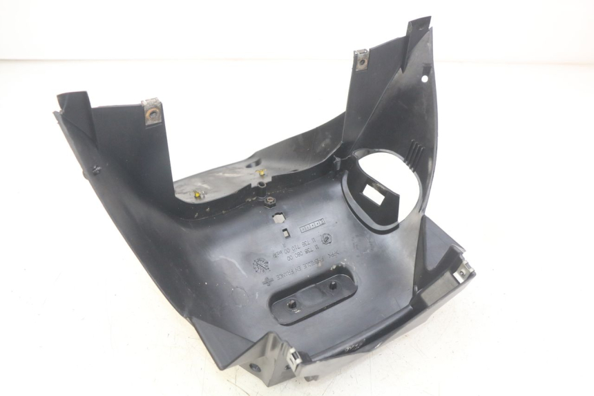 photo de GUARDABARROS TRASERO PEUGEOT ELYSEO 125 (1999 - 2004) - Detalle de la pieza