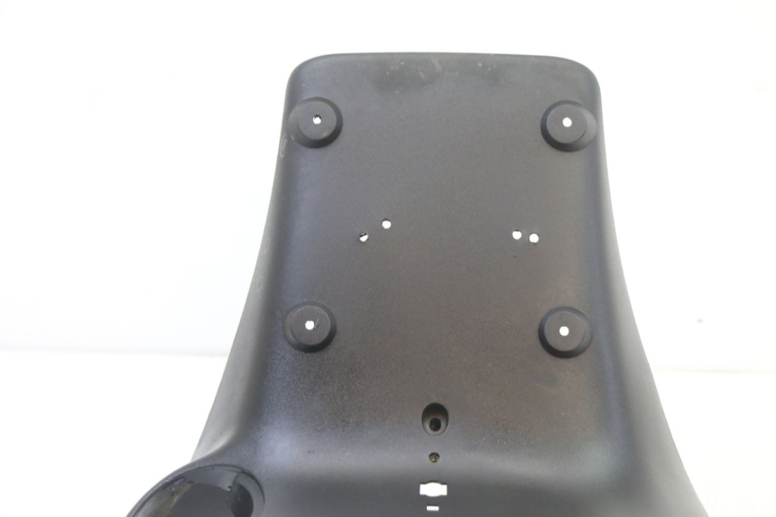 photo de GUARDABARROS TRASERO PEUGEOT ELYSEO 125 (1999 - 2004) - Detalle de la pieza