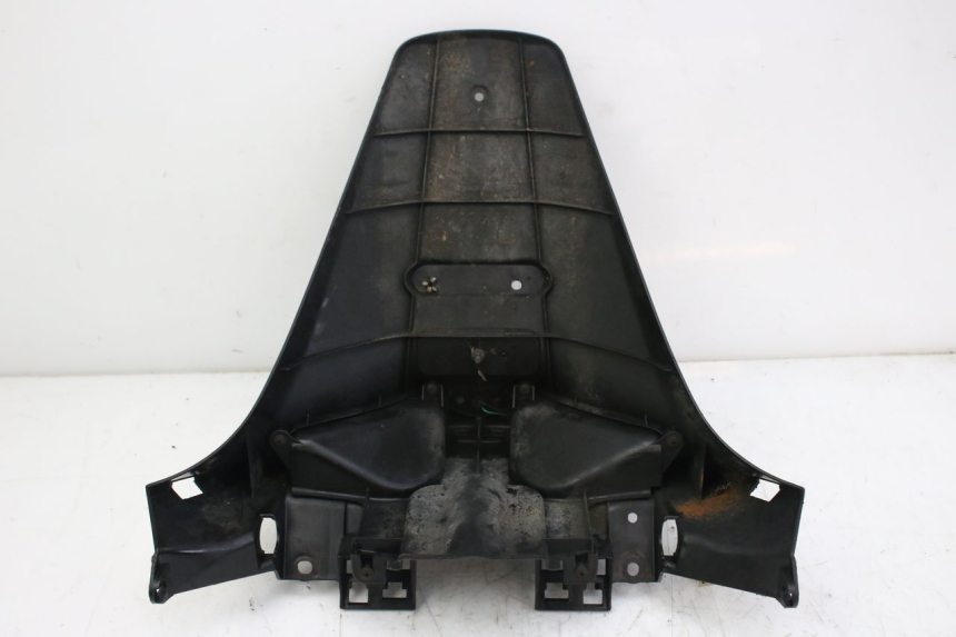 photo de GUARDABARROS TRASERO HONDA FES S-WING SWING ABS 125 (2007 - 2015) - Detalle de la pieza