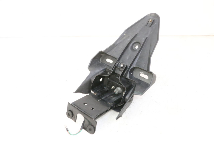 photo de ALETA TRASERA STAHO FH 50 (2018 - 2019) - Zoom estado de uso